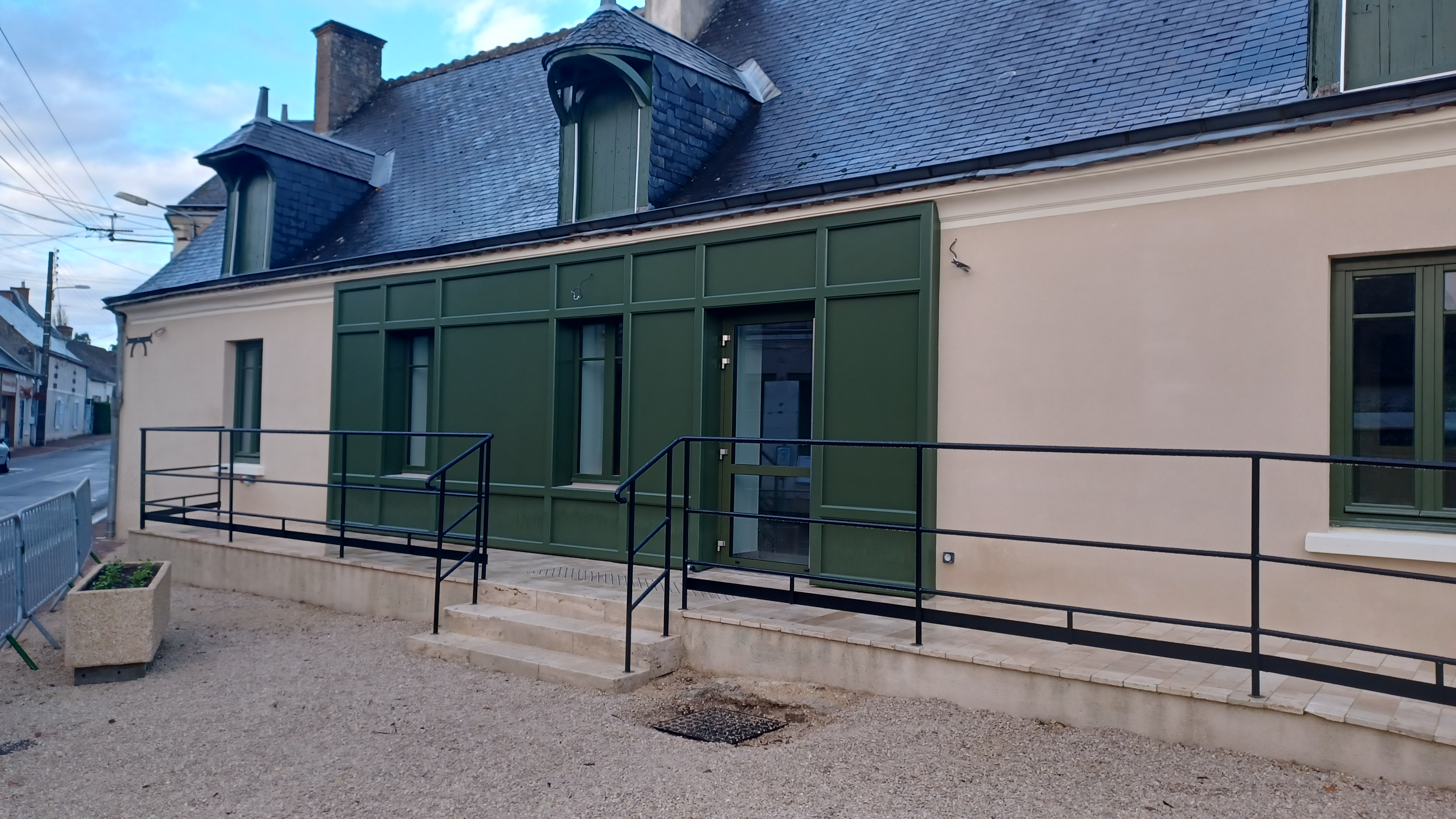 MULTI SERVICES – 41 MONTEAUX